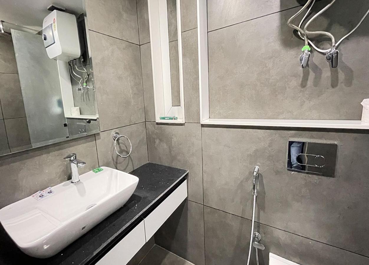 Bedchambers Serviced Apartments, Mg Road Гургаон Экстерьер фото