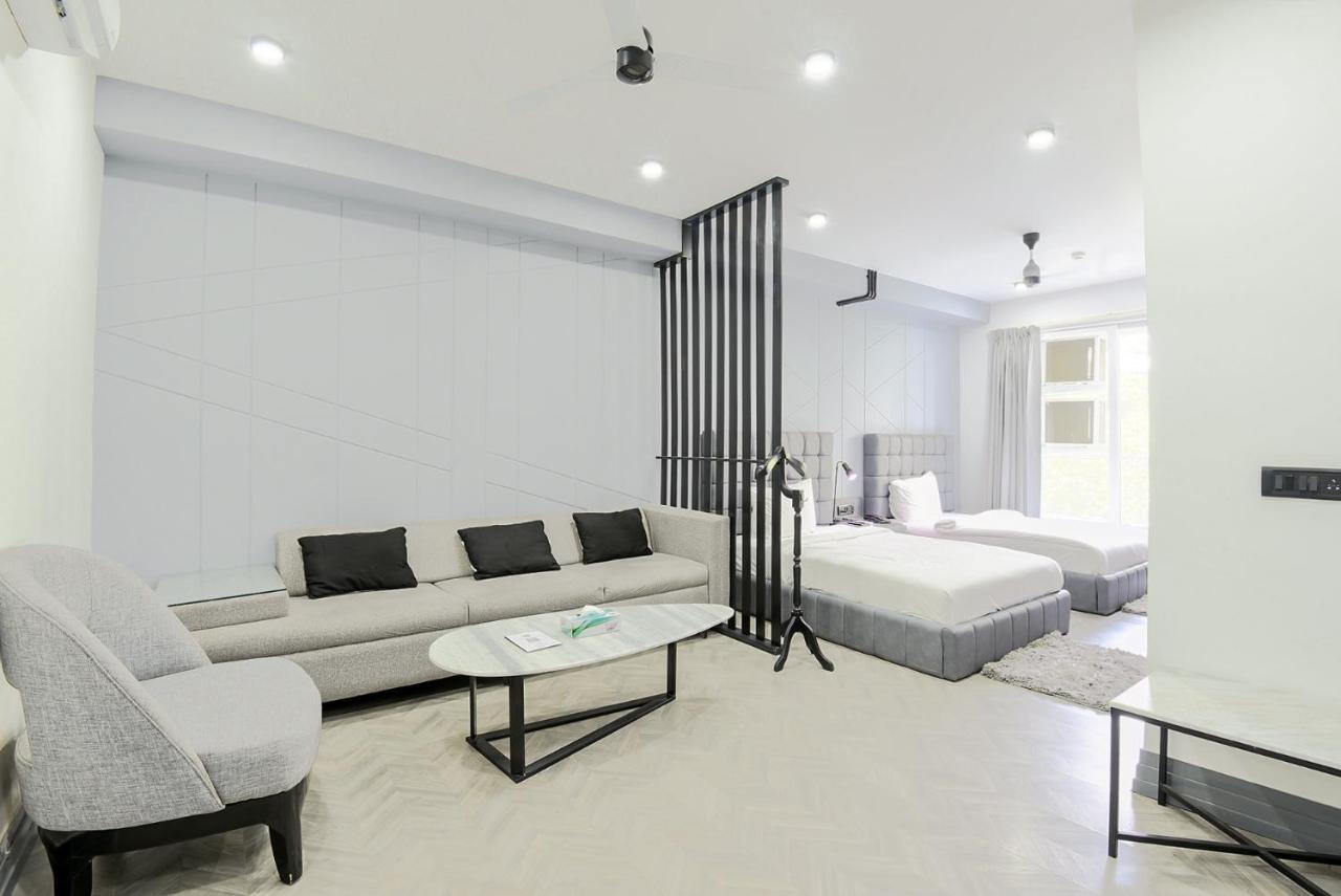 Bedchambers Serviced Apartments, Mg Road Гургаон Экстерьер фото