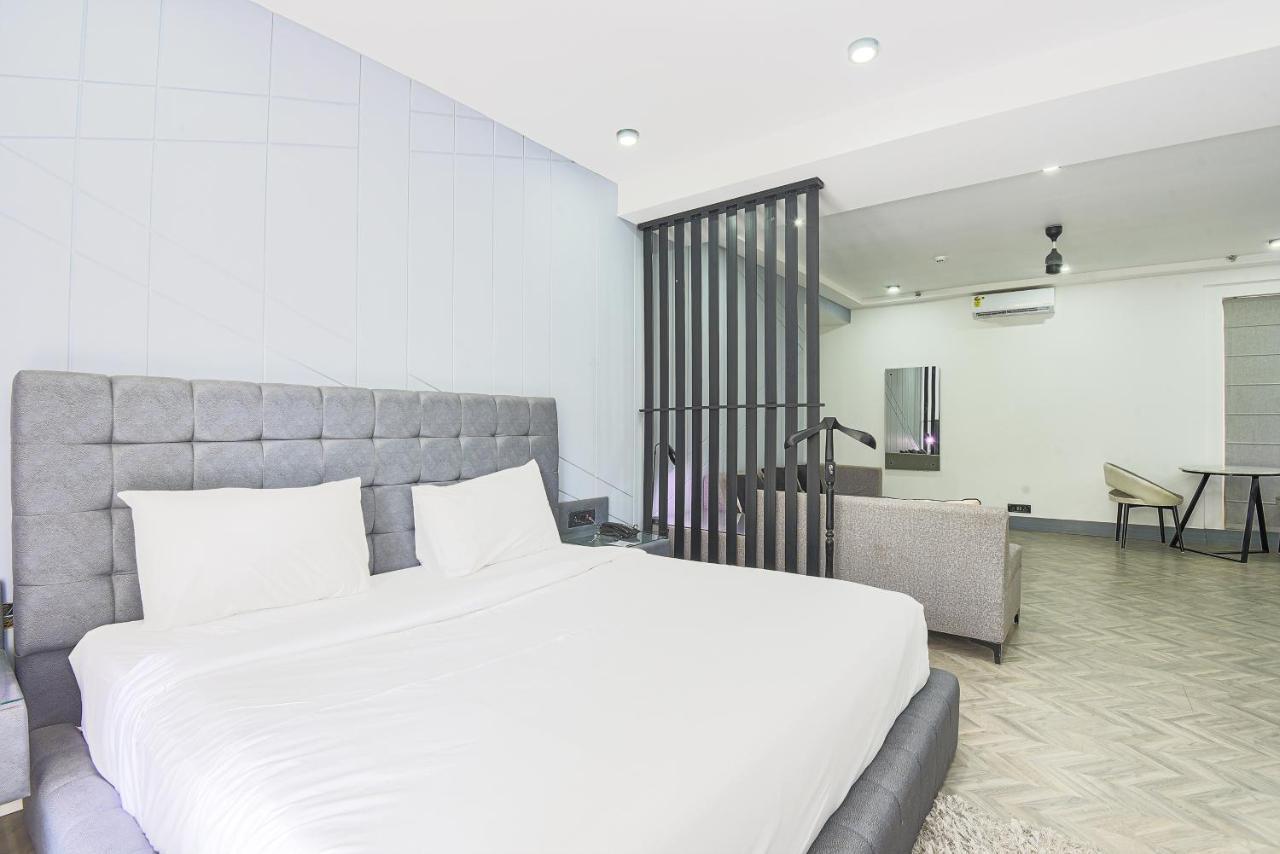 Bedchambers Serviced Apartments, Mg Road Гургаон Экстерьер фото