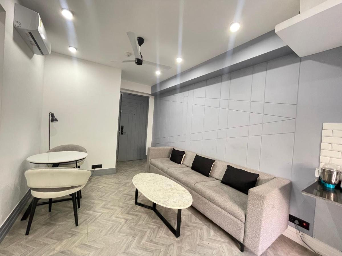 Bedchambers Serviced Apartments, Mg Road Гургаон Экстерьер фото