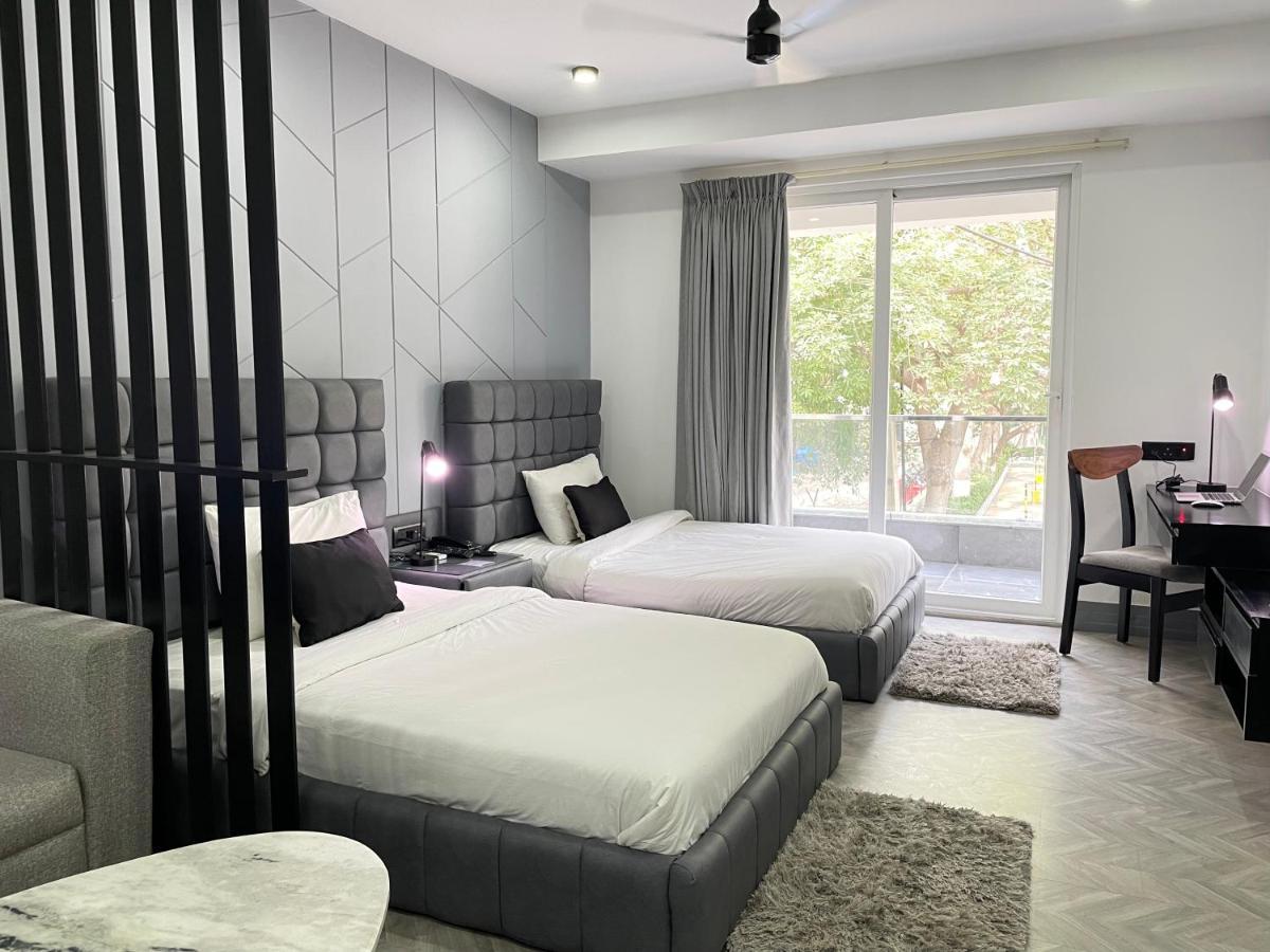 Bedchambers Serviced Apartments, Mg Road Гургаон Экстерьер фото